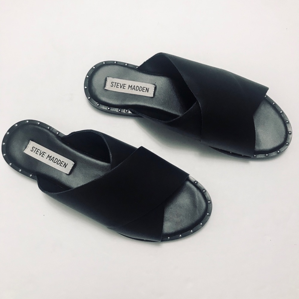 Steve Madden Sandals Studded GORGEOUS AND SPUNKY